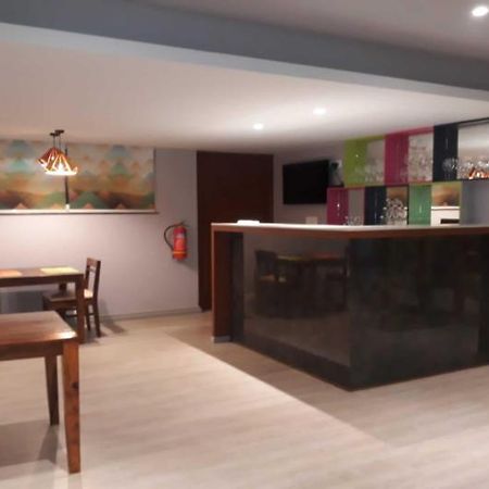 Kuber Mandovi Bay Hotell GOA Exteriör bild
