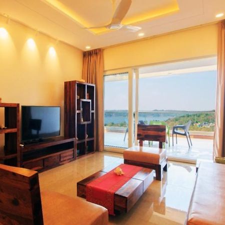 Kuber Mandovi Bay Hotell GOA Exteriör bild
